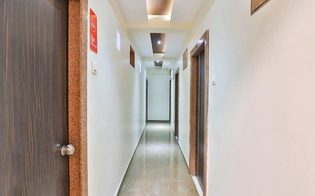 OYO 11578 Nova Hotel Nildeep