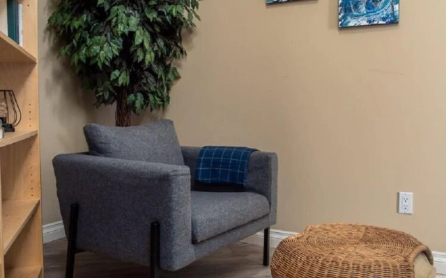Comfy Home Office Condo w Parking Balcony Coffee