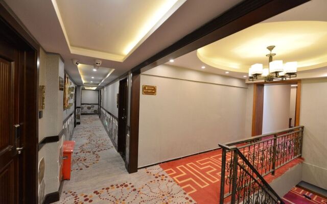 East Hotel The Forbidden City Drum Tower