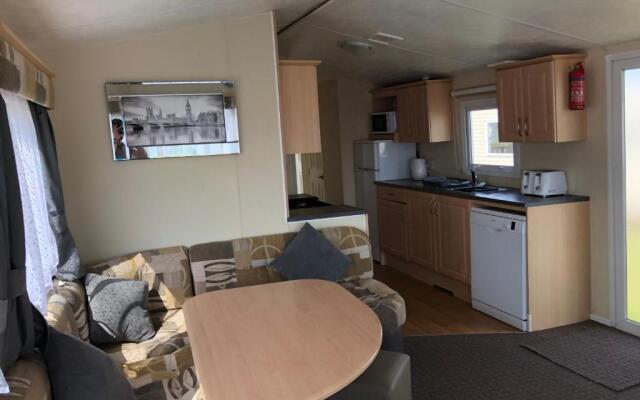 4 bedroom 10 berth caravan tattershal lakes
