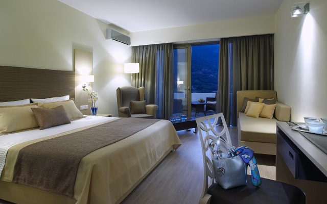 Filion Suites Resort & Spa