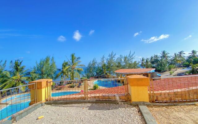 Sea Breeze Beachfront Apartments