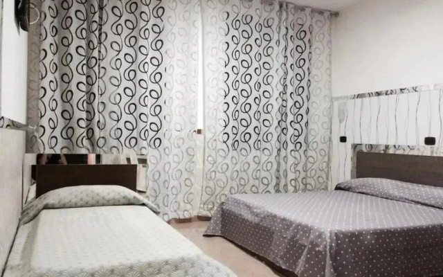 Gold Hotel