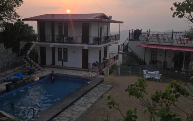OYO 43476 Vatika Resort