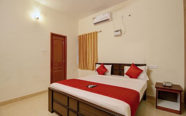 OYO 5287 White Glow Apartments