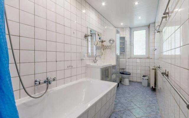 6344 Private Room 1 Person