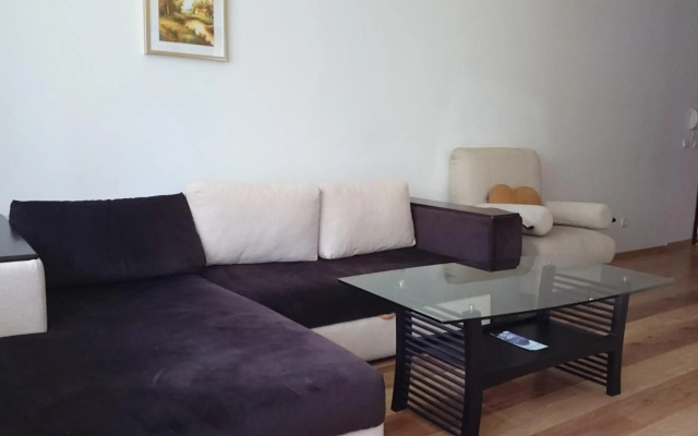 TES Flora Apartments