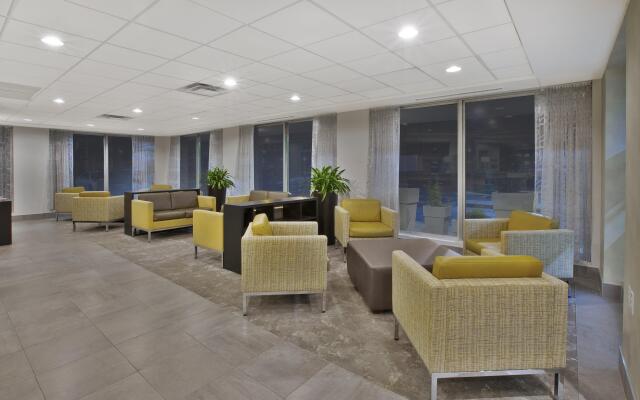 Holiday Inn Columbus Dwtn-Capitol Square by IHG