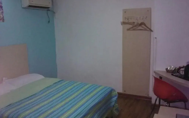 Super 8 Zhenjiang Maisha