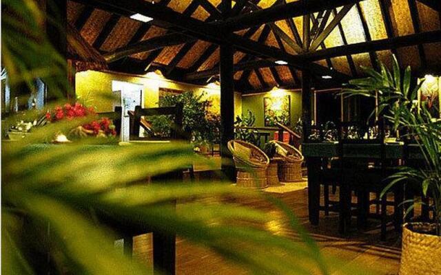 Palmlea Farms Lodge and Bures Villas