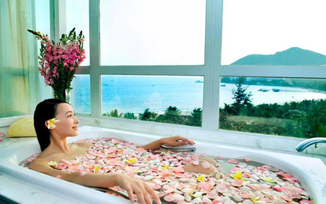 Sunshine Resort Intime Sanya