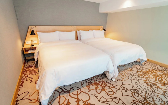 GO Quito Hotel