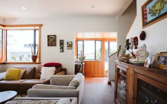 WOW On Weymouth - Prime Inner City Location – Guest Rooms – New Plymouth