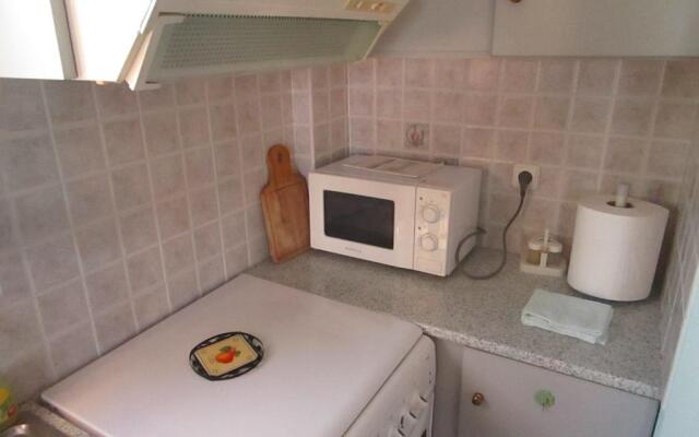Faros Apartments