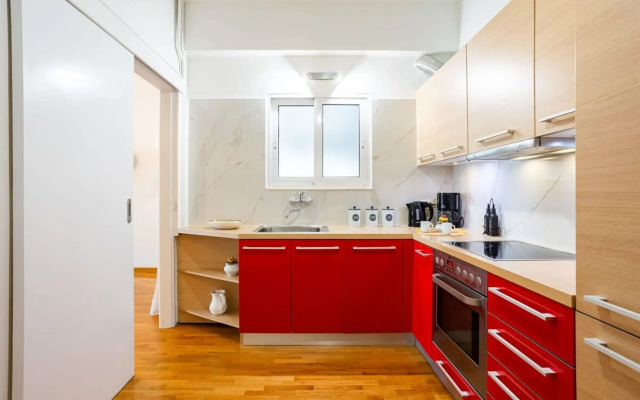 Athens Luxury Getaway - Pasalimani City Oasis
