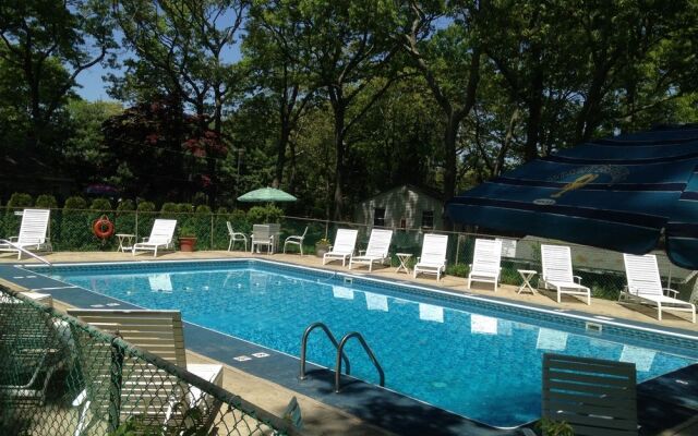 Hampton's Vacation Inn