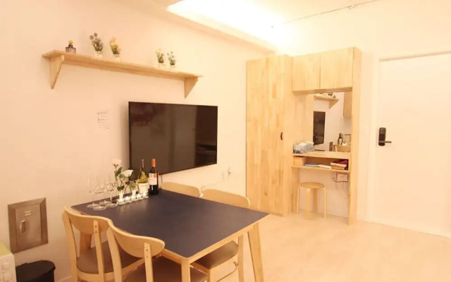 DK House