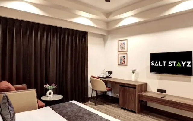 Saltstayz Premier – Golf Course Road & Sector 42
