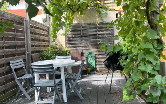Rue Bien Assis avec jardin terrasse