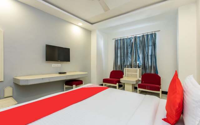 OYO Flagship 140 Amaltas AB Road