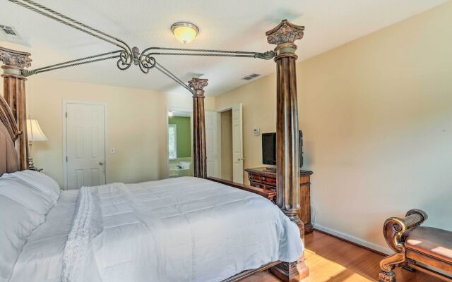 Pet-friendly House w/ Deck in Lawrenceville