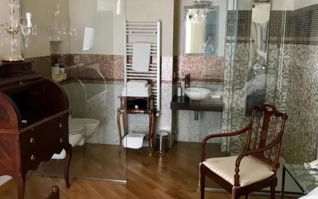 B&B JSuite