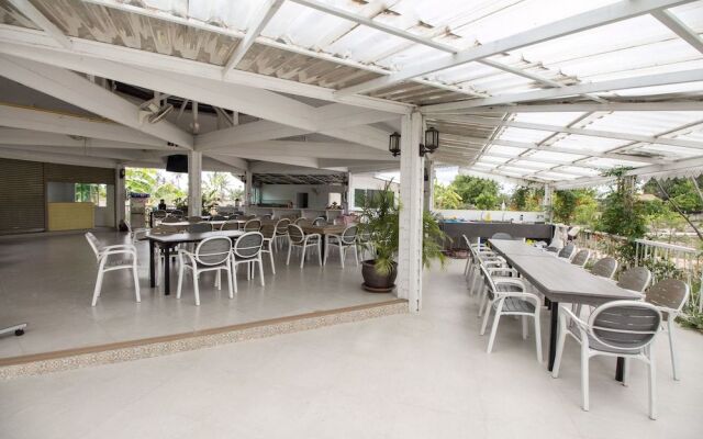 Capital O 804 Greenway Hua Hin Resort