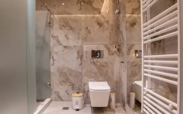 Trikala Mall Suites !