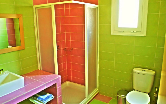 Maranton Beach Hotel