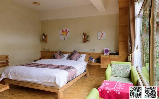 Xisha Cloud Mountain Holiday Hotel