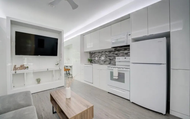 FRONTDESK Tremont Oaks Micro Apts Cleveland