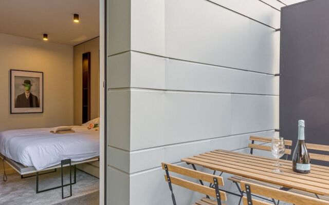 Icon H 309 Suite Micro-living