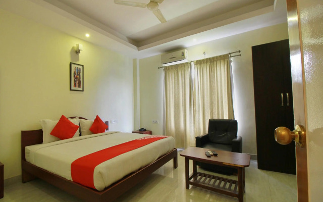 OYO 10335 Platinum Hotel
