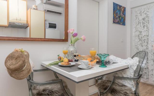 EAST SIDE deluxe suite