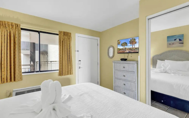 Bluewater Resort 306