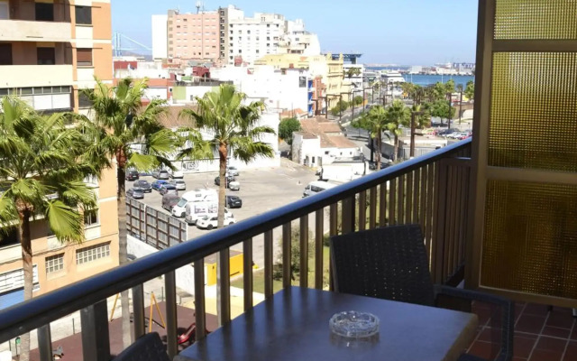 Hotel Mir Octavio