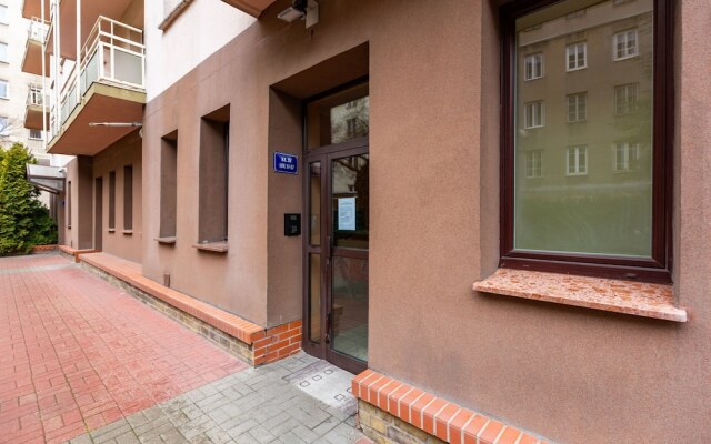 Apartments Warsaw Hoza by Renters