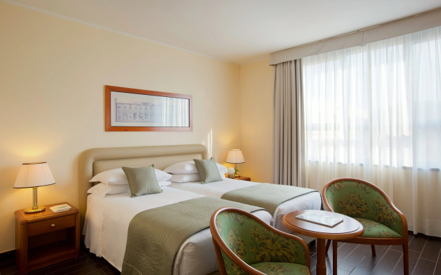 Отель Starhotels Business Palace