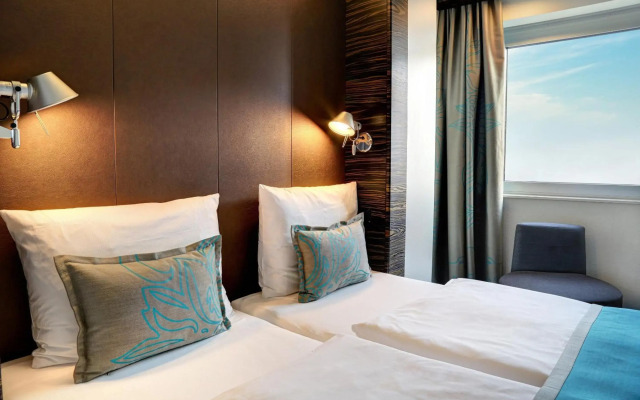 Motel One Hamburg - Alster