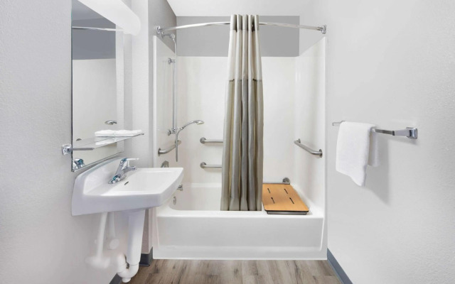 Motel 6 Woodland, CA – Sacramento Airport