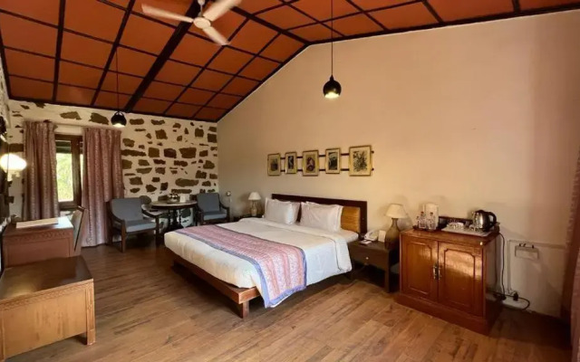 Shikarbadi Hotel