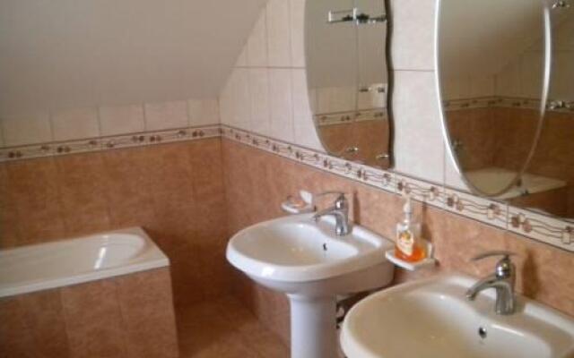 Pensiunea Valea Mariilor