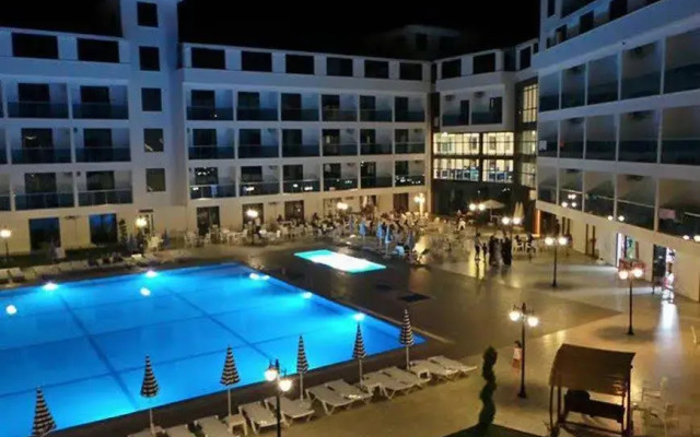 Grand Cinar Hotel