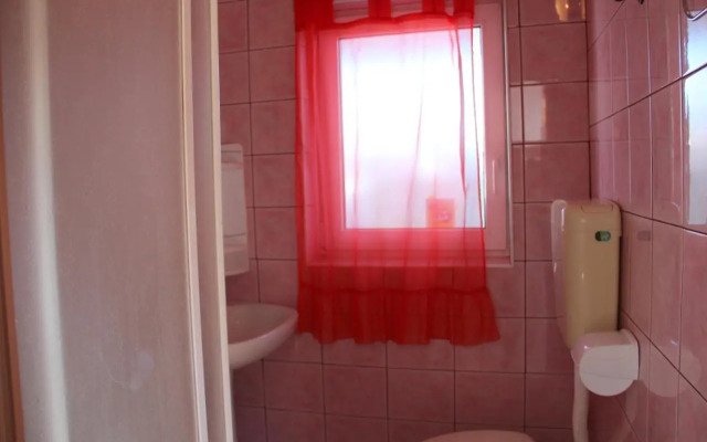 Guesthouse Donko 1 & 2