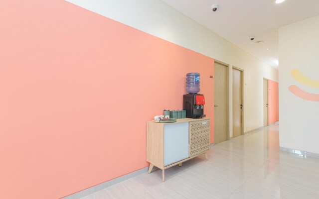 Sans Hotel Clover Ace Surabaya by RedDoorz