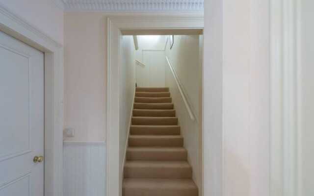 1 Bedroom Apartment in New Town