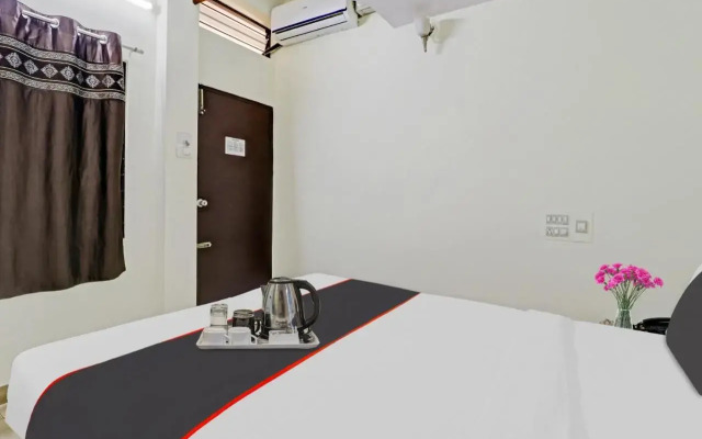 Oyo Collection O 16107 N R Residency