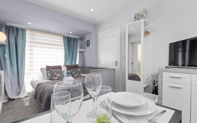 Boutique Studio Apartment By My Getaways