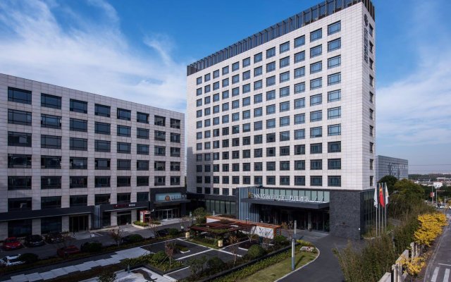 Four Points by Sheraton Shanghai, Kangqiao