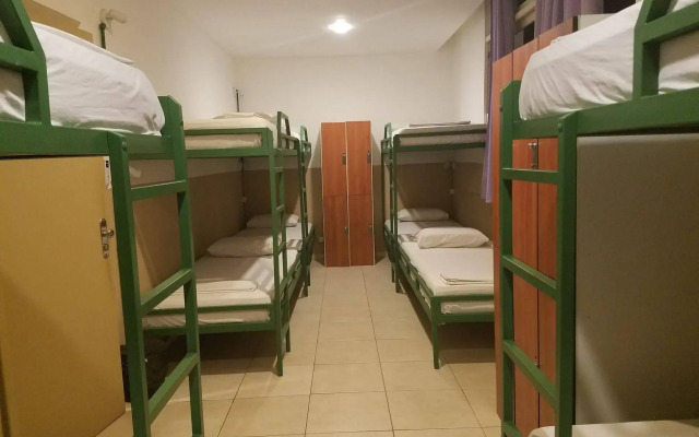 Samba Palace Hostel